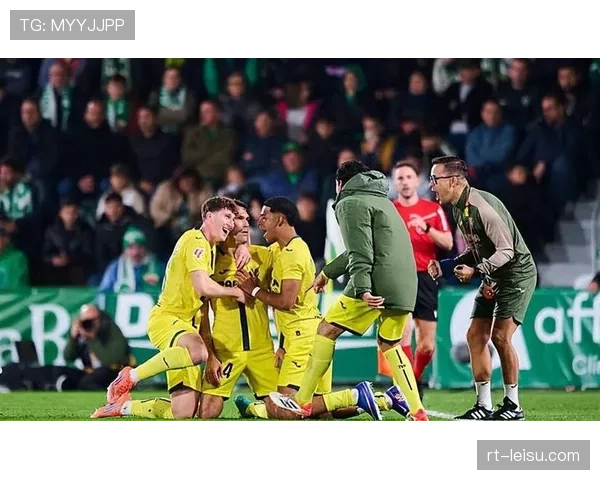 本轮西甲裁判安排公布,希尔-曼萨诺将执法巴萨对阵皇马的焦点战 本轮西甲裁判安排公布,希尔-曼萨诺将执法巴萨对阵皇马的焦点战